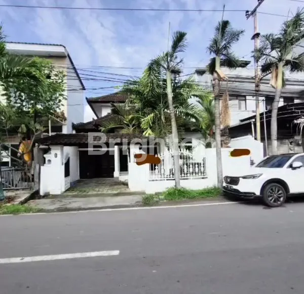 image DI SEWAKAN RUMAH 2 LANTAI SEMI FURNISHED DI SEKAR TUNJUNG (7)