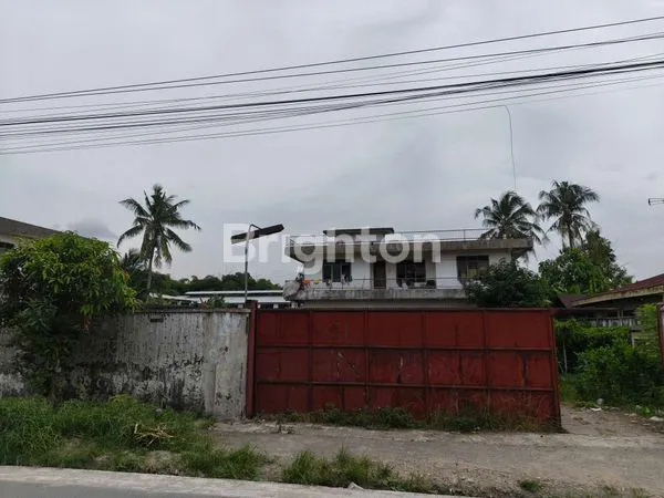 image GUDANG DENGAN HALAMAN YANG LUAS (1)