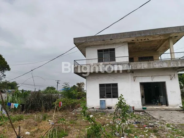 image GUDANG DENGAN HALAMAN YANG LUAS (7)