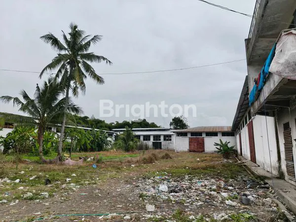 image GUDANG DENGAN HALAMAN YANG LUAS (5)