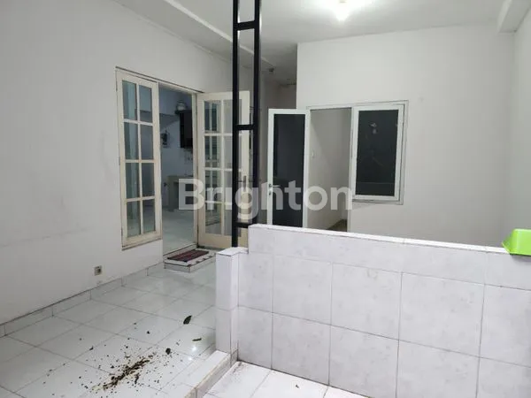 image RUMAH SIAP HUNI DI CLUSTER VANCOUVER, LT/LB 120M² (8)