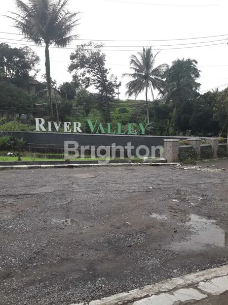 image RUMAH SIAP HUNI, LT 235M² DI PERUMAHAN RIVER VALLEY. BOGOR  (7)