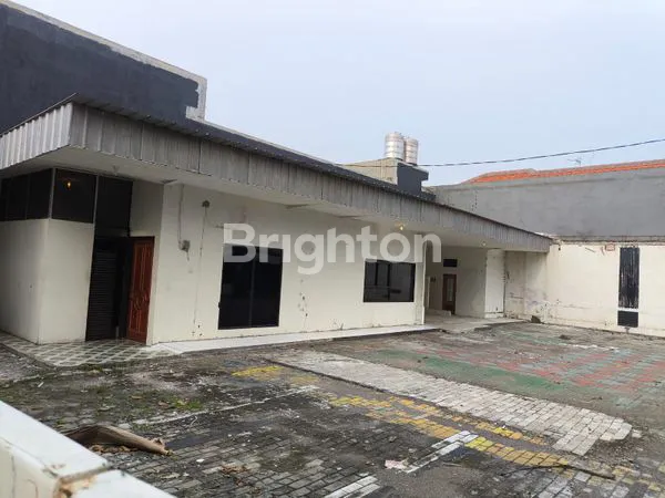 image TEMPAT USAHA EX CAFE RAYA KETINTANG MADYA (2)
