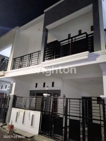 image RUMAH SETRO 2 LANTAI SIAP HUNI (4)