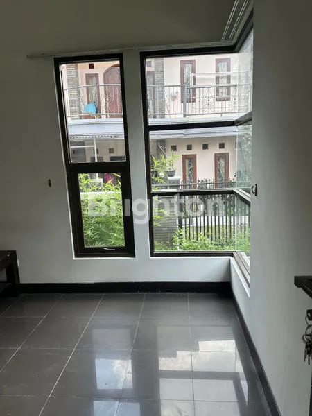 image RUMAH MODERN MINIMALIS GUNUNG BATU PASTEUR BANDUNG SIAP HUNI (6)