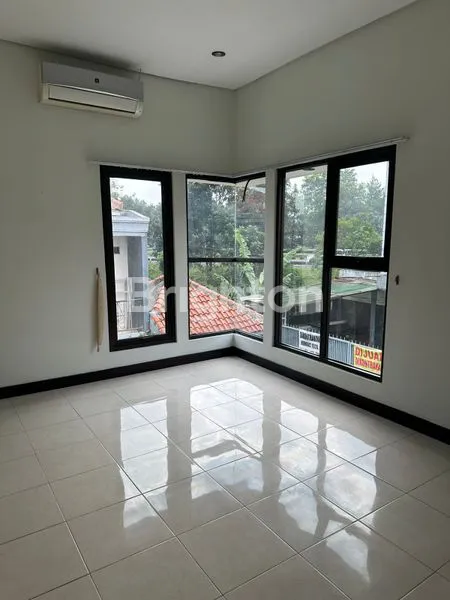 image RUMAH MODERN MINIMALIS GUNUNG BATU PASTEUR BANDUNG SIAP HUNI (3)