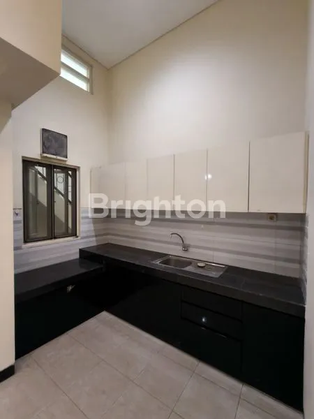 image DISEWAKAN RUMAH STRATEGIS KLAMPIS, DEKAT GALAXY MALL (6)