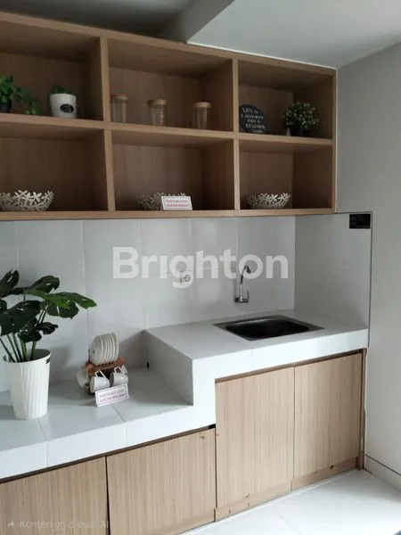 image RUMAH CONTOH MEWAH TIPE IVORY DELUXE DI GRAND SUNRISE GRESIK (4)