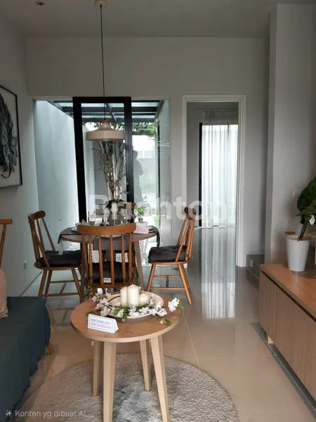 image RUMAH CONTOH MEWAH TIPE IVORY DELUXE DI GRAND SUNRISE GRESIK (3)