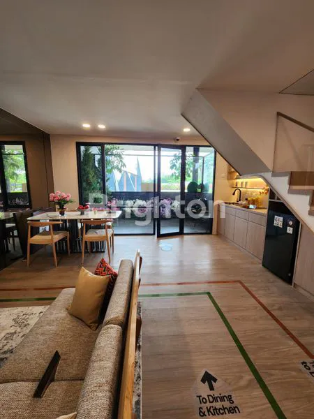 image RUMAH 3 LANTAI DI SERPONG DGN TAMAN LUAS, CUMA 900JTAN  (3)