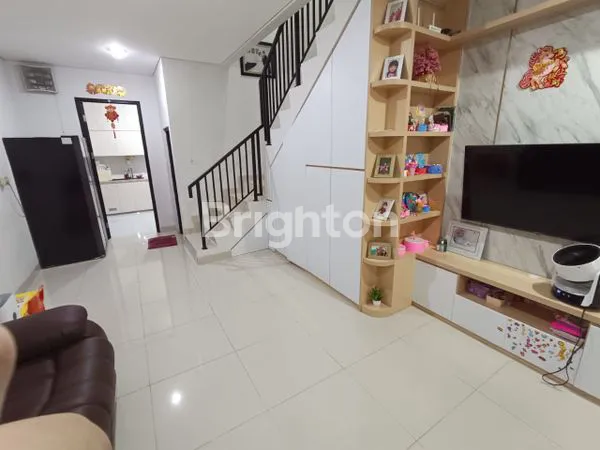 image JUAL CEPAT RUMAH 2 LANTAI FULL FURNISH DI CLUSTER ROYAL PALM BLOSSOM (5)