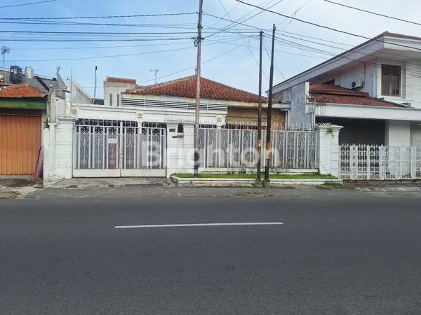 image RUMAH 1 LANTAI, STRATEGIS, TENGAH KOTA, AREA DR.SUPOMO  (2)