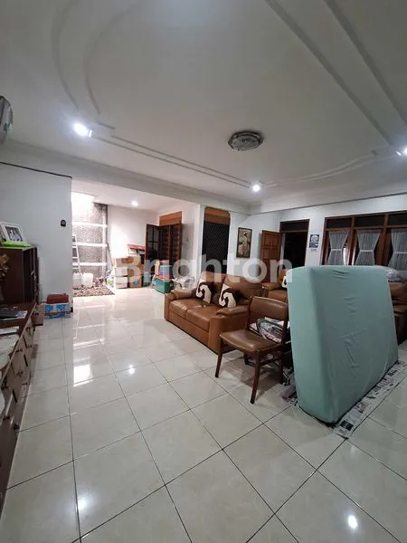 image RUMAH 1 LANTAI, STRATEGIS, TENGAH KOTA, AREA DR.SUPOMO  (6)