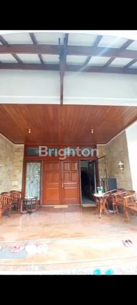 image RUMAH MEWAH 2 LANTAI DI PURWOSARI SOLO, LT 640M² (2)