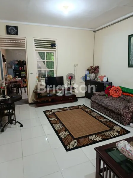 image RUMAH STRATEGIS RUNGKUT, SHM, SIAP HUNI (8)