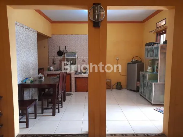 image RUMAH HOOK 2 LANTAI DI PONDOK GEDE, BEKASI (4)