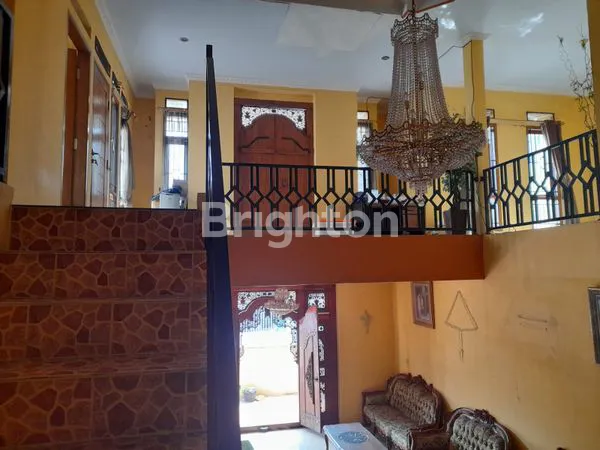 image RUMAH HOOK 2 LANTAI DI PONDOK GEDE, BEKASI (2)