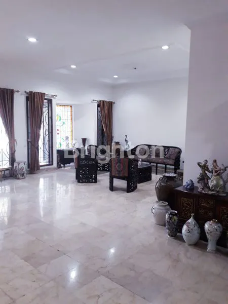 image RUMAH DIJUAL DI PONDOK INDAH, JAKSEL, LT/LB: 250 M2/ 438 M2 (5)
