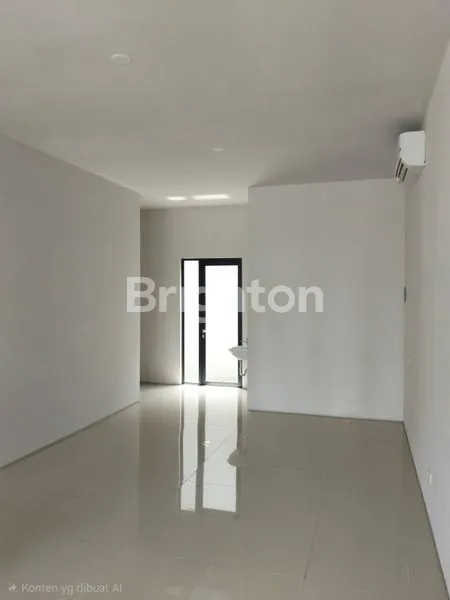 image RUMAH CONTOH MEWAH TIPE TOSCA DELUXE DI GRAND SUNRISE GRESIK (3)