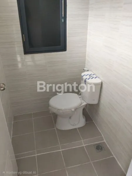 image RUMAH CONTOH MEWAH TIPE TOSCA DELUXE DI GRAND SUNRISE GRESIK (5)