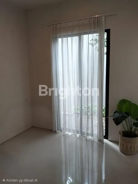 image RUMAH CONTOH MEWAH TIPE TOSCA DELUXE DI GRAND SUNRISE GRESIK (4)