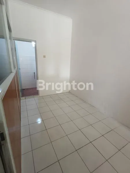 image RUKO GANDENG 3 LANTAI SIAP PAKAI CIMANGGIS DEPOK (3)