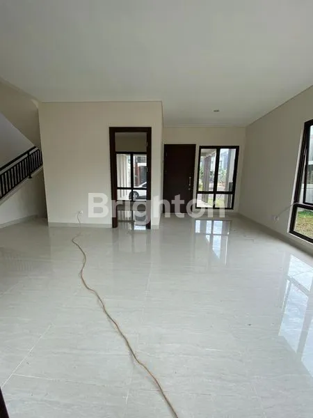 image RUMAH HOOK 2 LANTAI LT 250 DI PODOMORO GOLF VIEW (3)