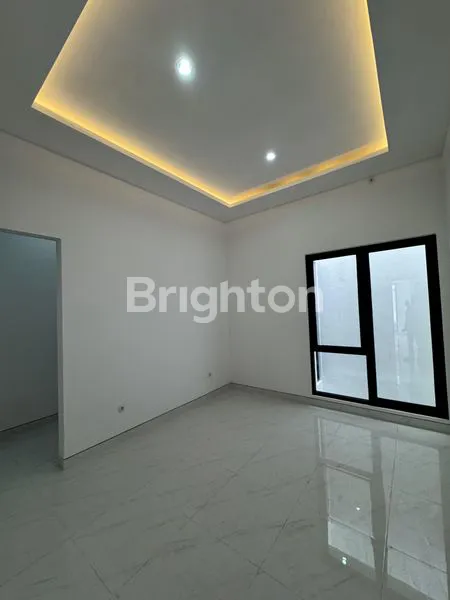 image RUMAH MINIMALIS SCANDINAVIAN SIAP HUNI DI SURABAYA SELATAN (3)