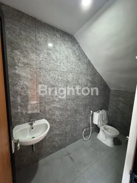 image RUMAH MINIMALIS SCANDINAVIAN SIAP HUNI DI SURABAYA SELATAN (6)