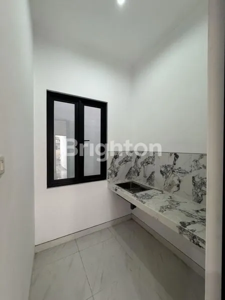 image RUMAH MINIMALIS SCANDINAVIAN SIAP HUNI DI SURABAYA SELATAN (7)