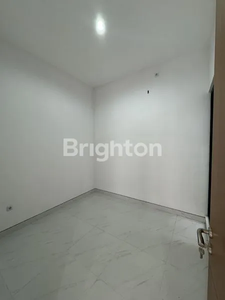 image RUMAH MINIMALIS SCANDINAVIAN SIAP HUNI DI SURABAYA SELATAN (8)