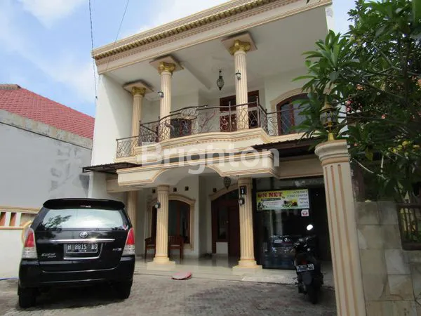 image RUMAH 2 LANTAI STRATEGIS TENGAH KOTA (1)