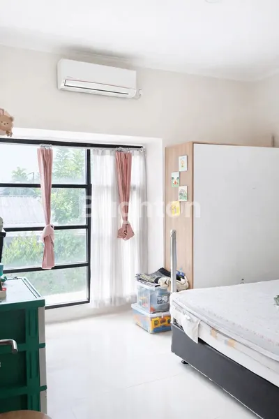 image DIJUAL RUMAH DAERAH KRANGGAN BEKASI PINGGIR MEPET CIBUBUR DEKAT DENGAN LRT HARJAMUKTI (5)