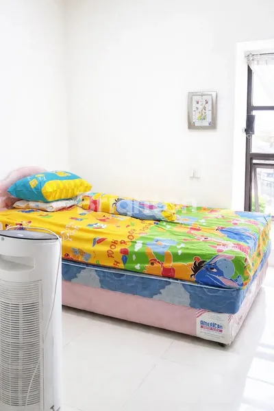 image DIJUAL RUMAH DAERAH KRANGGAN BEKASI PINGGIR MEPET CIBUBUR DEKAT DENGAN LRT HARJAMUKTI (6)