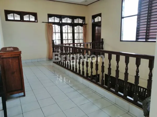 image DI JUAL RUMAH RENON 2 LANTAI  4 ARE (8)