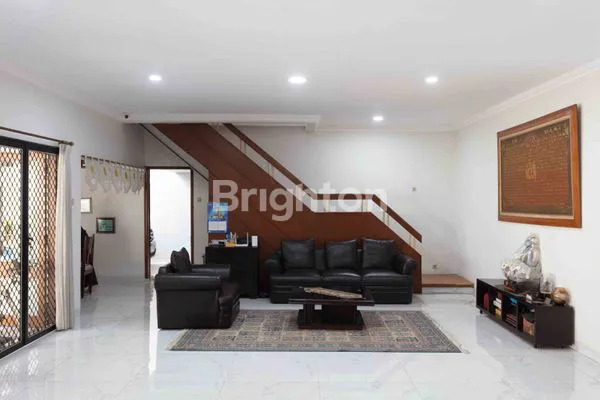 image RUMAH PREMIUM 2 LANTAI DI JLN RADIO JAKARTA SELATAN (6)