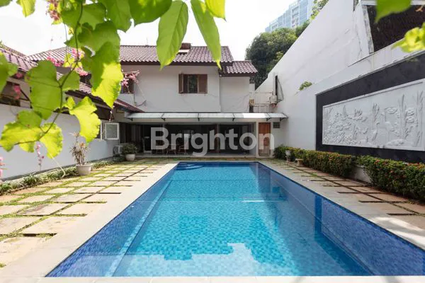 image RUMAH PREMIUM 2 LANTAI DI JLN RADIO JAKARTA SELATAN (1)