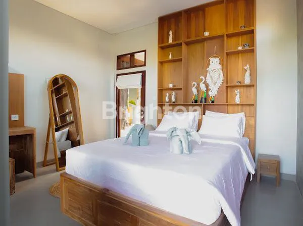 image LUXURY VILLA DENGAN TAMAN LUAS & LOKASI STRATEGI (4)