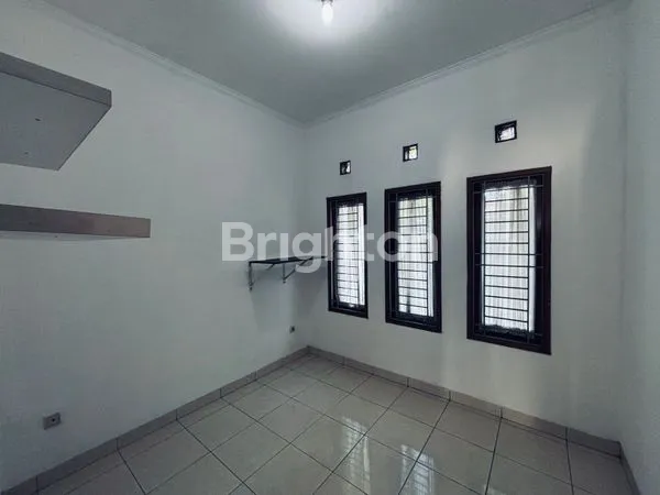 image SEWA RUMAH KLASIK ASRI BATUNUNGGAL BANDUNG (4)