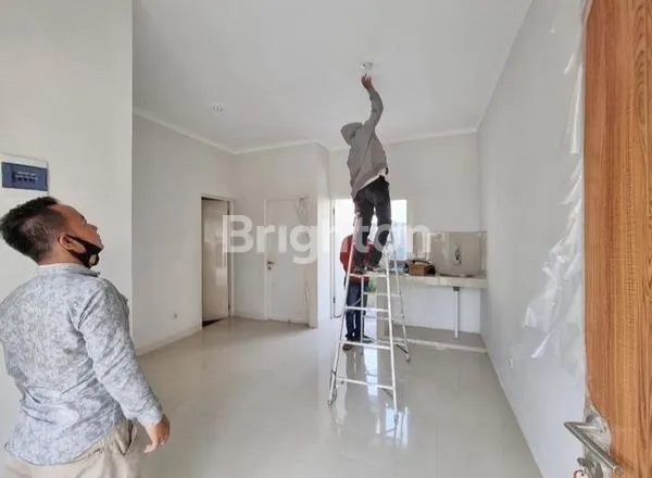 image RUMAH MINIMALIS 2 LANTAI SIAP HUNI, SIDOARJO (4)