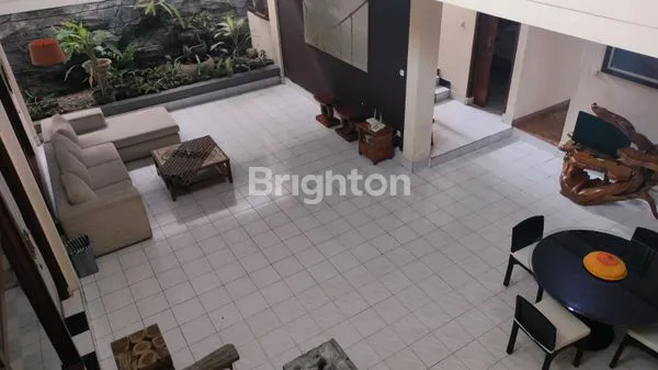 image DI JUAL RUMAH 2 LANTAI FULL FURNISHED DI RENON (8)