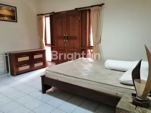 image DI JUAL RUMAH 2 LANTAI FULL FURNISHED DI RENON (3)