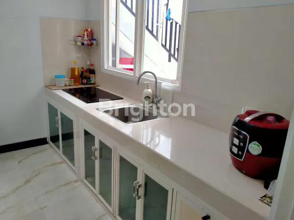 image MURAH SIAP HUNI PANTAI MENTARI SURABAYA TIMUR CLUSTER FAVORIT ROW JALAN 3 MOBIL (5)