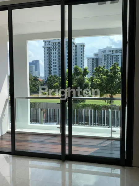 Gambar Property BANGUN TIDUR DENGAN VIEW LAPANGAN GOLF – UNIT LANGKA DI THE ROSEBAY GRAHA FAMILI