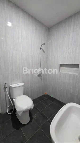 image RUMAH BARU 3 LANTAI TENANG & NYAMAN DURI KEPA JAKARTA BARAT (6)