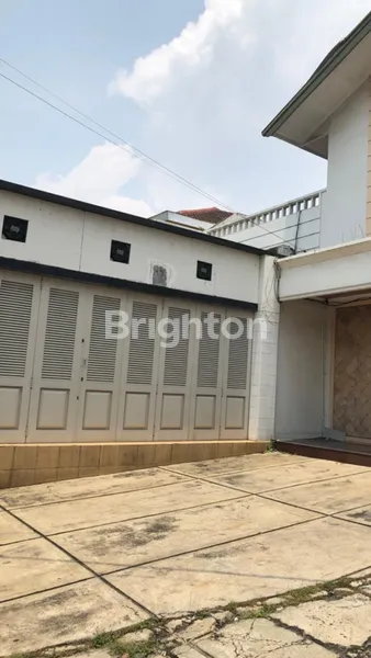 image RUMAH BESAR COCOK UNTUK KANTOR DI DURI KEPA RAYA JAKARTA BARAT (8)