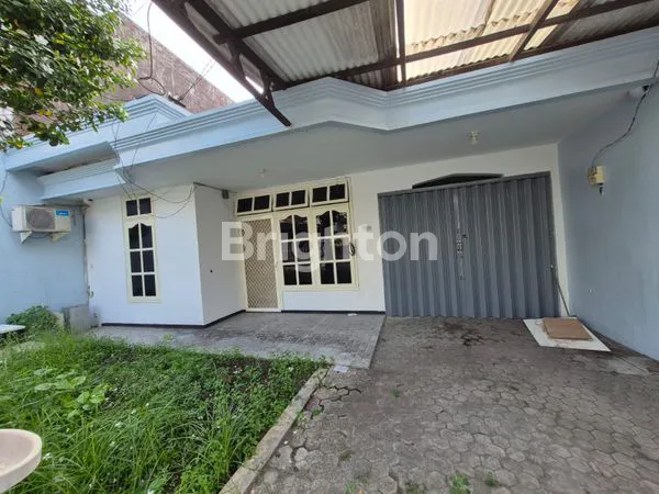 Gambar Property RUMAH 2 LANTAI TERAWAT SIMPANG DARMO PERMAI SIAP HUNI