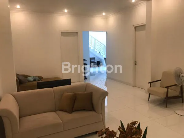 image RUMAH CANTIK MURAH DAN BEBAS BANJIR DI GANDARIA UTARA JAKARTA SELATAN (3)