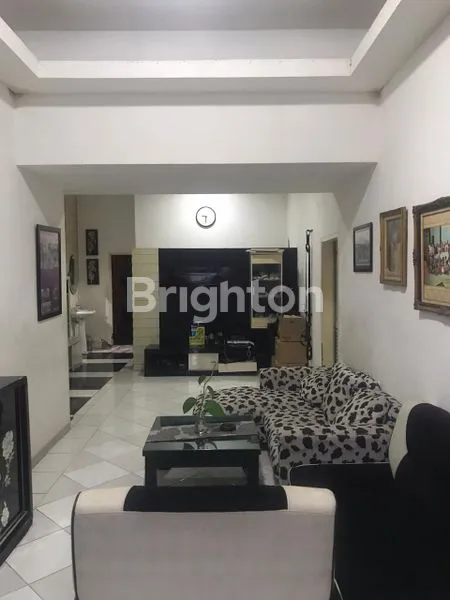 image RUMAH KUTISARI SELATAN DEKAT KAMPUS PETRA SURABAYA (8)