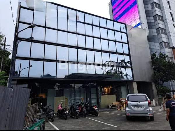 Gambar Property DIJUAL BANGUNAN 2 LANTAI DI S.PARMAN, JAKARTA BARAT